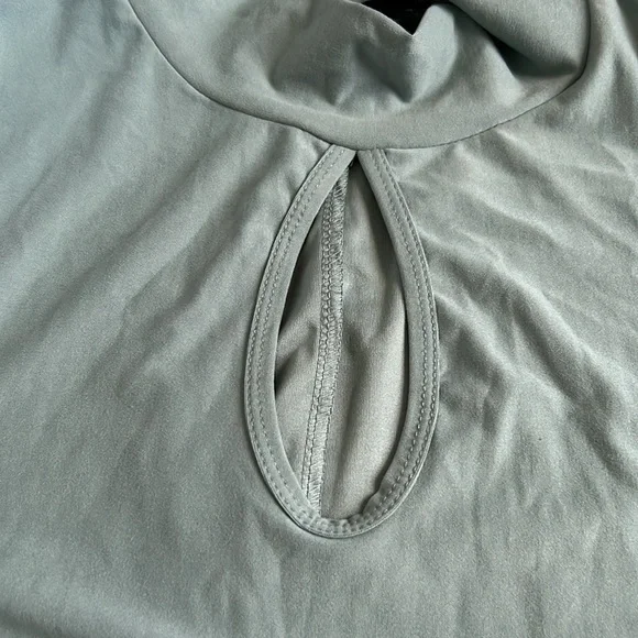 Soft sage green Swede dress - Picture 2 of 4